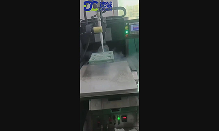 052C自動(dòng)機(jī)干冰清洗機(jī) 